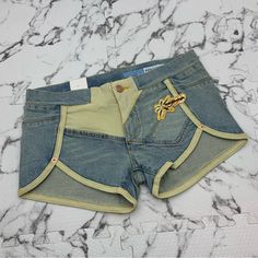 Material: 100% Cotton (Top Not Included But Available In Another Listing Of Our Store) Micro Jean Shorts, Jean Shorts Outfit Summer, Upcycled Shorts, Summer Jean Shorts Outfit, Refashioning Clothes, Gay Outfits, Cute Denim Shorts, Statement Shorts, Retro Band