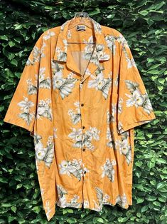 Aloha Republic Hawaiian Camp Shirt Made Hawaii Orange Tropical Flower Mens 4X | eBay Hawaiian Shirt Outfit, Flower Button, Tropical Flower, Camp Shirt, Aloha Shirt, Camping Shirt, Tropical Flowers, Brands Outlet, Hawaiian Shirt