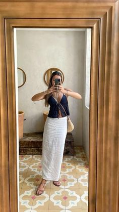 Joc Shop's Amazon Page European Comfy Outfits, Tahiti Outfit Ideas, Vacay Outfits Cruise, Italian College Outfits, Walking Around Outfit Summer, Anthropologie Summer Outfits, Outfits To Wear To France, Philippines Summer Outfit, Summer Wardrobe Outfits