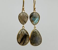 #handmade #14kgold #earrings from #soniatonkin #finejewelry #labradorite #dropearrings #highend #organicearrings #gemstoneearrings Organic Earrings, Labradorite Earrings, Lovely Jewellery, Gemstone Earrings, Unique Pieces, Gold Earrings, Jewelry Accessories