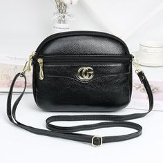 Specifications:Material: PU leather.Lining: Polyester.Color: Black, Red, Pink, Coffee.Size: 7.87*1.97*6.3 inch.Package include: Messenger bag x 1.Note:Due to the different monitor and light effect,the actual color maybe a slight different from the picture color.Please allow 1-2cm differs due to manual measurement. Loafers Men Casual, Royal Blue Shoes, Waterproof Tote, Pink Coffee, Casual Leather Shoes, Womens Designer Handbags, Tassels Fashion, Bags Luxury, Messenger Bag Men