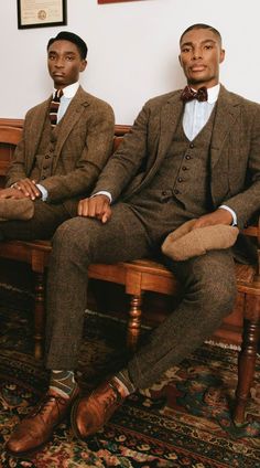 Classy Outfits For Black Man, Ralph Lauren Morehouse, Hollywood Theme Party Outfit Men, Men Graduation Outfit College, Black Men Classy Outfits, Preppy Male Outfits, Black Dandyism, 1900s Photos, Nadine Ijewere