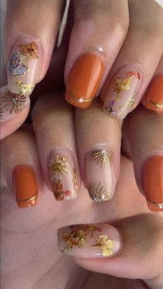 Get inspired with 20+ Must-See Thanksgiving Nails you have to copy this year! From cute Thanksgiving nail designs to festive pumpkin nails, these looks will complete your holiday style. Try fall Thanksgiving nails, stylish short press-on nails, or unique Halloween press-on nails. Don’t forget to explore creative Thanksgiving nail ideas, trendy nail forms, and nagel tips for the perfect holiday manicure! Press-on nails short are easy to apply and super chic.