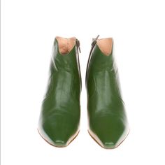 Please Refer To The Photos For The Condition Of The Item As Well As Measurements. Green Low Heel Heels For Fall, Spring Leather Booties With Snip Toe, Green Snip Toe Boots For Spring, Green Almond Toe Boots For Spring, Spring Green Almond Toe Boots, Green Almond Toe Boots With Medium Width, Green Pointed Toe Heeled Boots With Reinforced Heel, Green Leather Heeled Boots With Pointed Toe, Green Pointed Toe Western Boots