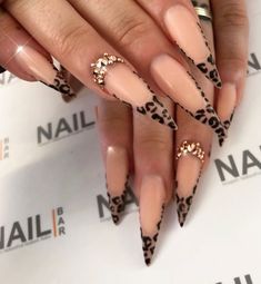 Stalitoes Nails Short, Leopard Print Nails Stiletto, Leapord Print Acrylic Nails Long, Stilleto Cheetah Nails, Leopard Print Stiletto Nails, Stiletto Nails Cheetah, Nails Inspiration Leopard