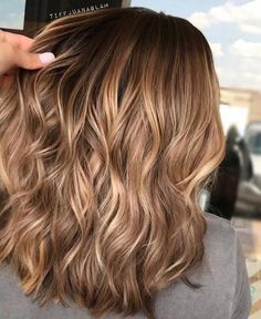 Bayalage Brunette, Brown Hair With Highlights And Lowlights, Blond Balayage, Brunette Balayage, Hair Color Light Brown, Caramel Hair, Light Hair Color, Balayage Brunette