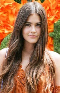 70s Hairstyles for Women That Are Trending- The Trend Spotter Hair Half Back, Spoolies Hair Curlers, Long Loose Waves, Undone Waves, Braided Summer Hairstyles, Paola Alberdi, Makeup Looks To Try