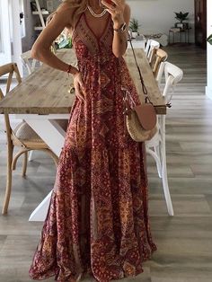 Looks Hippie, Bohemian Print Dress, Bohemian Holiday, Estilo Hippie, Long Red Dress, Bohemian Print, Styl Boho, Maxi Robes, Sleeves Clothing