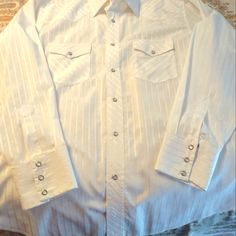 Really Nice Shirt Pearl Buttons Never Worn White Long Sleeve Shirt For Rodeo, White Shirt For Rodeo In Spring, White Long Sleeve Western Shirt, Western Style White Shirt For Spring, White Western Shirt For Spring, White Western Style Shirt For Spring, White Western Button-up Top, White Western Style Cotton Shirt, White Cotton Western Shirt