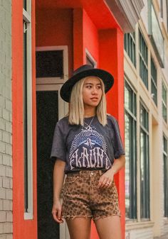 The Flaunt Tee Tee | by kaeraz | Girl Gang Tees ⚡ Vintage Style Shirts ⚡ Southwest Tees 70s T Shirts, Bird Shirt, Graphic Tees Vintage, Retro Tshirt, Vintage Tees, Graphic Tees Women, Workout Tee, Vintage Shirts, Shirt Style