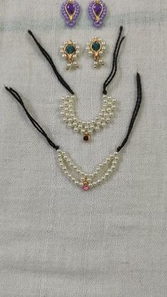 Flower Jewelry Designs, Mangal Sutra, Flower Jewelry, Cute Songs, Gold Jewelry Fashion, Flower Jewellery, Jewelry Designs, Bead Work, Gold Jewelry