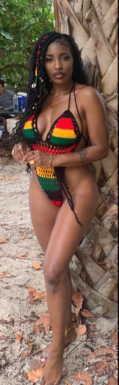 Crochet Mesh Monokini Maillot de bain Rasta One Piece - Etsy France Rasta Clothes, Crochet Monokini, Crochet Swimwear, Lingerie Outfits, Curvy Girl Outfits, Monokini, Crochet Fashion, High Cut