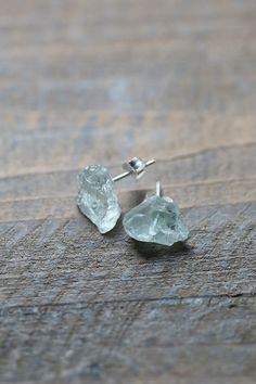 Raw Aquamarine Studs Blue Earrings Raw Crystal by AmuletteJewelry Paper Clip Earrings, Earrings With Crystals, Interesting Jewelry, Aquamarine Studs, Raw Aquamarine, Aquamarine Earrings, Aquamarine Crystal, March Birthstone, Aquamarine Stone