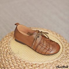 Olivia Mark - Handmade Vintage Casual Fashion Single Shoes with Unique Color Design in Top Grain Cowhide Casual Brown Lace-up Flats, Brown Round Toe Lace-up Shoes For Summer, Brown Lace-up Flats With Leather Footbed, Brown Leather Lace-up Flats, Leather Flats With Woven Sole And Round Toe, Brown Lace-up Flats With Stitched Sole, Spring Brown Closed Toe Lace-up Shoes, Brown Lace-up Leather Shoes For Summer, Casual Leather Shoes With Woven Sole And Flat Heel