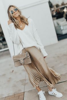 Pleated Skirt Fall, Golden Outfit, Metallic Pleated Skirt, White Blouse Top, Gold Skirt, Pleated Long Skirt