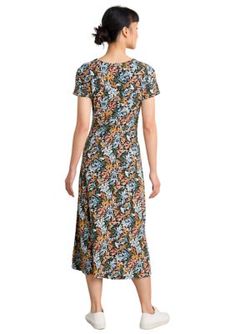 Upgrade your look with the Seasalt Cornwall Chapelle Dress. This midi-length dress is crafted from an organic cotton jersey and is finished with a stylish, soft, figure-skimming fit and is updated with an all-over print for a flattering look. | Seasalt Cornwall Women's Printed Chapelle Dress, 12 Casual Fitted Elastane Maxi Dress, Casual Cotton Midi Dress Knee-length, Casual Cotton Knee-length Midi Dress, Casual Stretch Floral Print Midi Dress, Casual Elastane Maxi Dress For Summer, Casual Knee-length Elastane Dresses, Fitted Cotton Maxi Dress In Casual Style, Casual Fitted Cotton Maxi Dress, Casual Maxi Length Dress