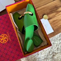 New In Box Tori Burch Pierced Leather Mules In Peridot Green, Sz 9. Retail $398 + Tax Tory Burch Mules, Tori Burch, Velvet Mules, Block Heel Mules, Backless Loafers, Casual Slip On Shoes, Suede Slides, Peridot Green, Navy Leather