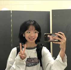 Short Hair Bangs Glasses, Short Hair Glasses Women, Short Hair With Glasses, Short Hair And Glasses, Glasses Short Hair, Short Hair Glasses, Tomboy Hairstyles