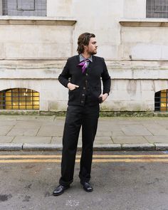 Rethinking classic ivy style with a leek, heavy-black look, incorporating some of our favourite pieces. Dehen's cardigan, Buzz Rickson's chinos, and Sanders derby shoes centre the outfit, while Anonymous Ism's purple bandana provides a great pop of colour! Purple Bandana, Ivy Style, Ivy League, Derby Shoes, Sanders, All Black, Derby, Ivy, Color Pop