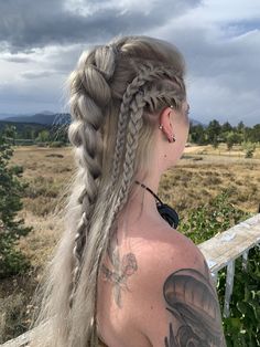 viking braids - Ecosia - Images Norse Braided Hair, Viking Costume Hair, Viking Hairstyles Women Medium Length, Easy Viking Costume, Norse Braids, Viking Hairstyles Women Wedding, Hairstyle For Photoshoot, Vikings Photoshoot, Braided Viking Hairstyles