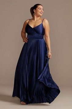 Gala Dresses Plus Size, Plus Size Fancy Dresses, Plus Size Wedding Guest Dress, Plus Size Gown, Dinosaur Wedding, Blue Wedding Guest Dresses, Blue Plus Size Dresses, Spaghetti Strap Gown, Wedding Fits