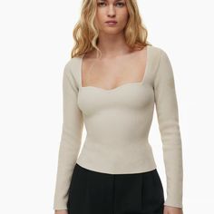 Aritzia Babaton Sculpt Knit Sweetheart Longsleeve In Matte Pearl. Worn Once, Basically Like New Without Tags. Content: 99% Nylon, 1% Elastane Care: Hand Wash Aritzia Sculpt Knit, Wool Sweaters Womens, Latest T Shirt, House Of Harlow 1960, Knit Outfit, White Sweaters, Sweetheart Neckline, Women Long Sleeve, Sweater Sizes