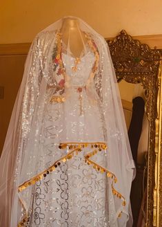 Kurdish Wedding, Kurdish Dress, Wedding Traditions, Moroccan Wedding, Old Fashion Dresses, Korean Casual Outfits, Birthday Girl Dress, Fashion Drawing Dresses, Special Clothes