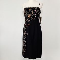 Hp Outfits, Embroidered Floral Dress, Black Ruched Dress, Flair Dress, Draped Midi Dresses, Cold Shoulder Lace, Maggy London Dresses, Embroidered Bodice, Halter Midi Dress