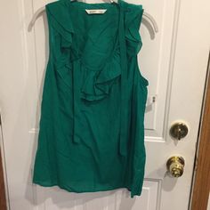 So Pretty. Bustling Has Darts And Measures Approximately 19” Across. Length 28”. Cotton And Viscose. Never Worn. Pet And Smoke Free. Green Sleeveless Blouse For Workwear, Green Ruffled Tops For Workwear, Green Ruffled Tops For Work, Green Sleeveless Ruffle Blouse, Green Ruffled Sleeveless Blouse, Navy Tops, Navy And Green, Old Navy, Top Blouse