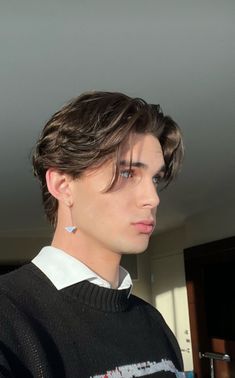 Middle Part Hairstyles Men, Middle Part Haircut, Hair Types Men, Nils Kuesel, Fine Hair Men, Jack Ross, Alicia Clark, Middle Hair