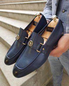 Product: Leather Shoes Color code: Navy Blue Shoes sole: Neolite Inner Lining: Calf Skin Lining Shoes Material: Calf Leather Available Size: 40-41-42-43-44 Package Include: Shoes Gifts: Branded Dust Bag and Box, Shoehorn, Shoeshine, Babet Socks Brown Oxford Shoes, Blue Loafers, Navy Blue Shoes, Driving Moccasins, Oxford Shoes Men, Men Loafers, Navy Leather, Formal Shoes, Shoes For Men