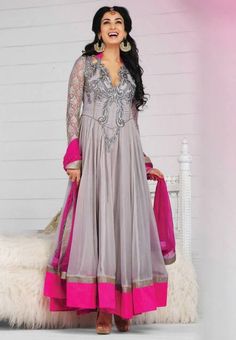 Umbrella Frocks Designs & Styles Latest Collection 2016-2017 (4) Anarkali Patterns, Party Wear Frocks, Anarkali Frock, Salwar Kameez Online Shopping, Indian Anarkali, Designer Anarkali Suits, Long Anarkali, Designer Anarkali, Utsav Fashion