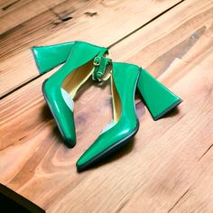 New Without Tags Size 38 In Italian Mean Green, Soft Shoes, Patent Leather Shoes, Canvas Shoes Women, Shoe Fits, Green Shoes, Shoes Women, Canvas Shoes, Leather Shoes