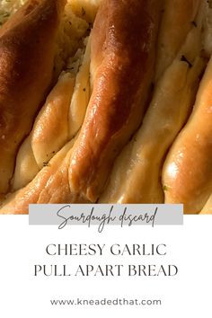 This easy and delicious cheesy garlic pull-apart bread is made with sourdough discard and thyme. Cheesy Garlic Pull Apart Bread, Bread With Garlic, Garlic Pull Apart Bread, Sour Dough