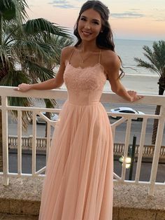 Tulle Long Prom Dress, Robes D'occasion, Vestidos Color Rosa, Spaghetti Strap Prom Dress, Cute Prom Dresses, Grad Dresses, Pink Tulle, Dress Spaghetti, Long Prom Dress