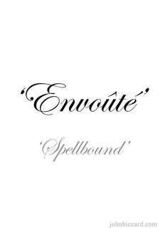 the word envoite spelled in cursive writing