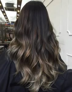 Ash Ombre, Hair Color Ash, Silver Ombre Hair, Dark Black Hair, Ombre Hair Color Ideas, Ash Brown Balayage, Balayage Long Hair, Rambut Brunette, Ash Brown Hair Color