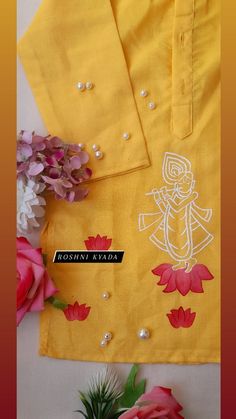 Hand Painted Kurta For Men, Kurta Painting Design For Man, Hand Painted Punjabi, Shadi Season, Painting Sarees, Appa Embroidery, Punjabi Design, Panjabi Design, Kolka Design