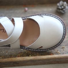 Casual Summer Sandals, Velcro Tape, Wedding Countdown, Summer Heels, Womens Sandals Summer, Womens Summer Shoes, Shoe Size Conversion, Leather Style, Heel Type