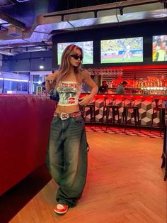 #y2k #outfit #inspo #style #fashion #trendy #clothes #summer #baggy #streetstyle 90s Streetwear Aesthetic, Chica Hip Hop, Tube Top Outfits, Ig Aesthetic, Outfits 2000s, Streetwear Girl, Fashion 90s, College Fits, Dream Aesthetic