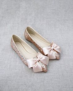 Rose Gold Rock Glitter Pointy Toe Flats With Oversized BLUSH - Etsy Rose Gold Wedding Shoes, Fall Wedding Shoes, Bridesmaids Shoes, Gold Wedding Shoes, Women's Slip Ons, Glitter Flats, Holiday Shoes, Satin Ribbon Bow, Wedding Flats