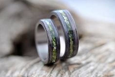 Men's titanium wedding band Titanium wedding band set Titanium Ring Titanium wedding band Titanium w Nature-inspired Green Wedding Ring, Wood Wedding Bands, Flower Hydrangea, Wedding Band Men, Wood Wedding Band, Precious Rings, Titanium Wedding Band, Titanium Ring, Wood Ring