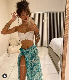 Looks Hippie, Fest Outfits, Estilo Hippy, Earthy Outfits, Beach Hairstyles, Hairstyles Medium, Mode Inspo