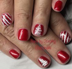 Dec Nails, Pedi Ideas, Christmas Tree Nails, Tree Nails, Holiday Nail Designs, Simple Nail Art Designs, Simple Nail, Xmas Nails