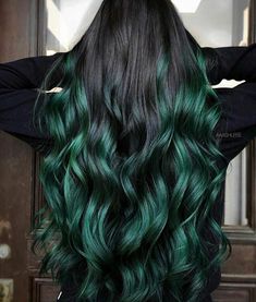 Green And Black Hair, Dark Green Hair, Hair Color Underneath, Multi Colored Hair, Pretty Hair Color, Hair Color Blue, Dye My Hair, Hair Dye Colors