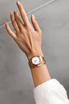 Daniel Wellington Watch Women, Vintage Saat, Mode Au Ski, Watches Women Simple, Lapo Elkann, قلادات متدلية