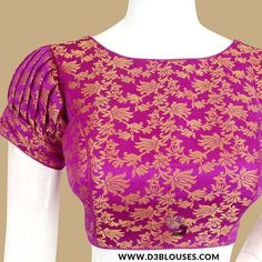 Simple Boat Neck Blouse Designs, Unique Sleeves Design For Blouse, Blouse Hands Design, Saree Blouse Sleeve Design, Simple And Unique Blouse Design, Blouse Designs Wedding, Simple Wedding Blouse Designs, Blouse Designs Simple, Brocade Blouse Designs