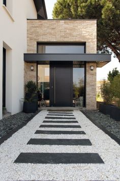 Home decor Unique Front Door, Unique Front Doors, Modern Entrance Door, Modern Entrance, Entrance Door Design, Front Door Entrance, Entrance Design, Front Entrance, Dream House Exterior