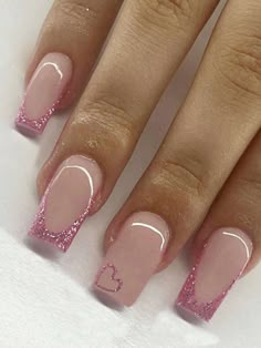 https://pin.it/6LPcTVjhx Nail Whitening, Girly Acrylic, Nagel Tips, Fancy Nails Designs, Simple Gel Nails, Girly Acrylic Nails, Nail Art Set, French Tip Acrylic Nails, Short Square Acrylic Nails