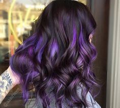 Purple And Black Hair, Purple Highlights Brown Hair, Purple Brown Hair, Purple Hair Highlights, Purple Highlights, Lilac Hair, Dark Hair With Highlights, Lavender Hair, Hair Color Purple